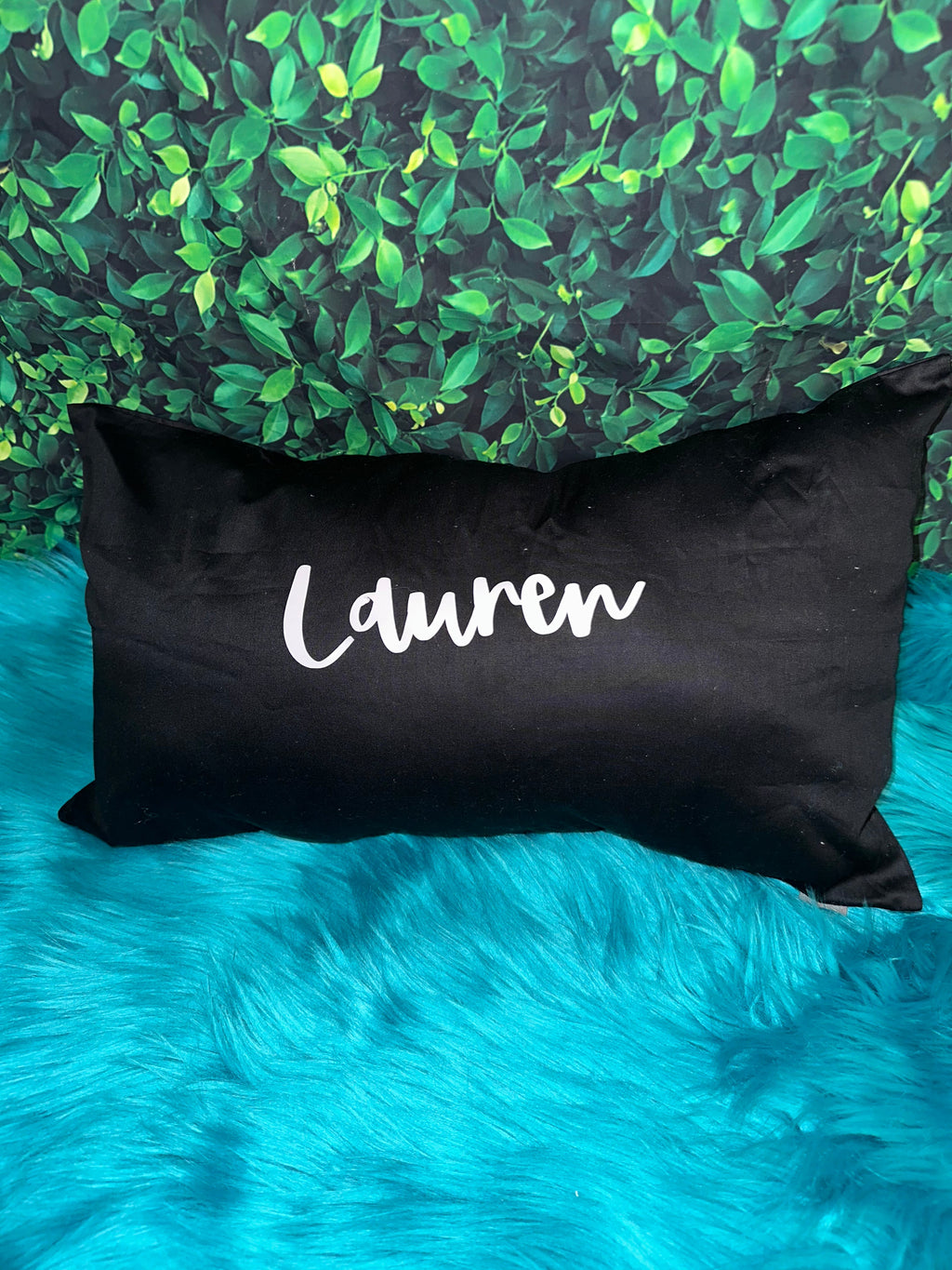 “Custom name: Black or White”